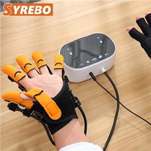 Appareil de rééducation robotique avec gants